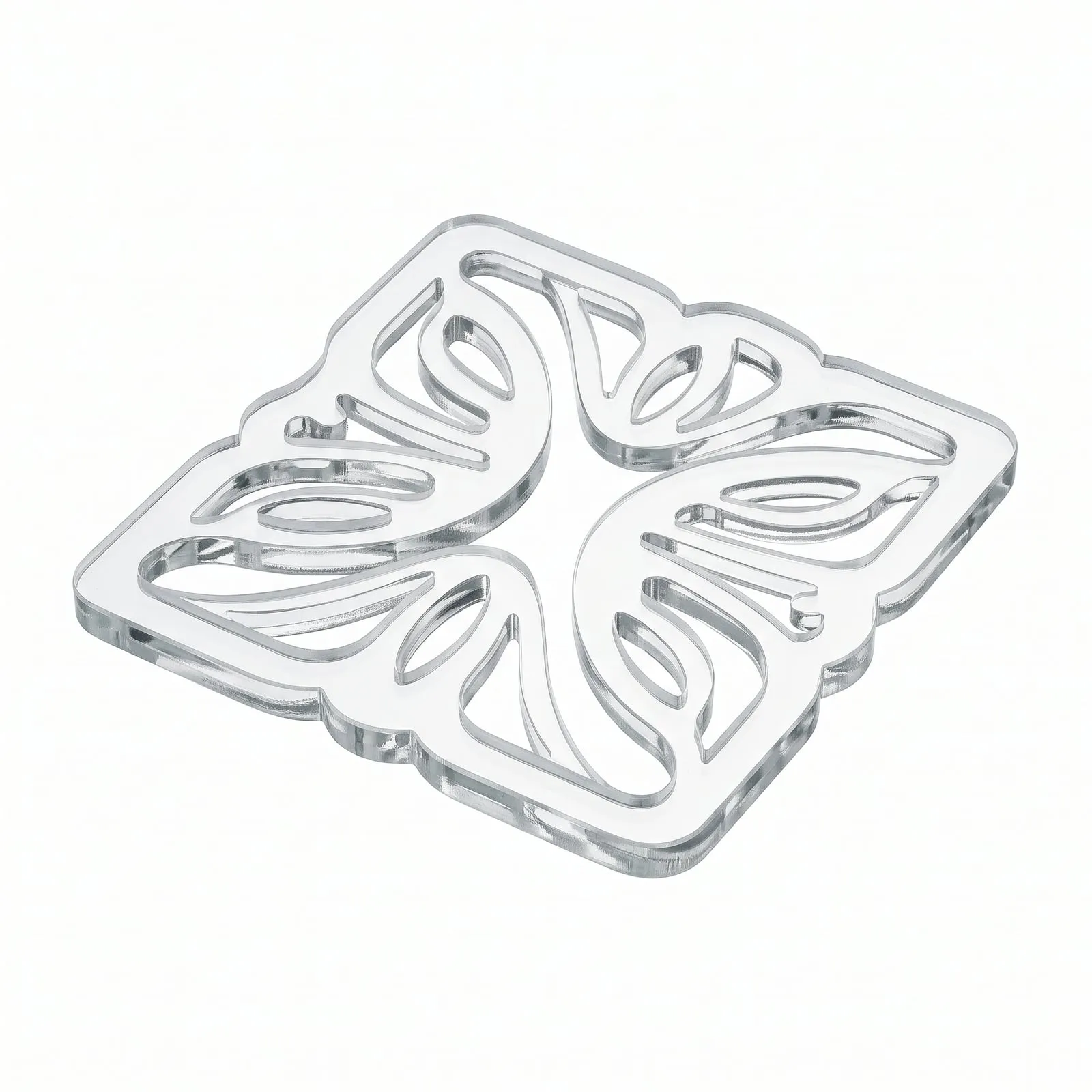 Panell decoratiu de metacrilat transparent tallat amb làser, amb el cantell polit